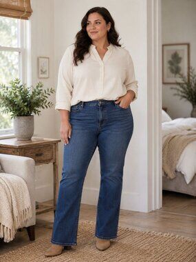 Levi’s Classic Bootcut Jeans Women’s Size 24W Blue Denim Plus Size Stretch